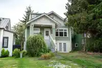 2814 TRINITY STREET - thumbnail 1
