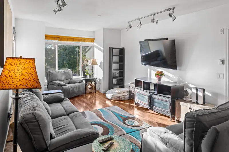 301 11887 BURNETT STREET - photo 1 of 25