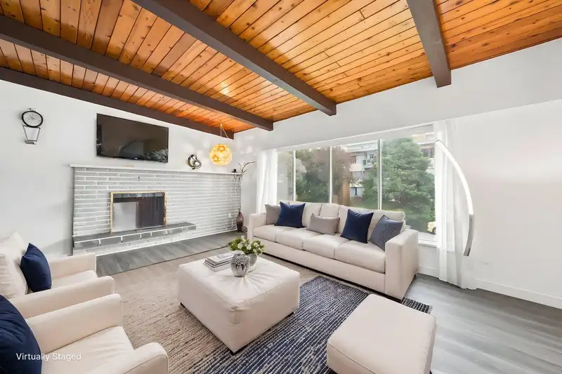 39 MOTT CRESCENT - photo 4 of 40