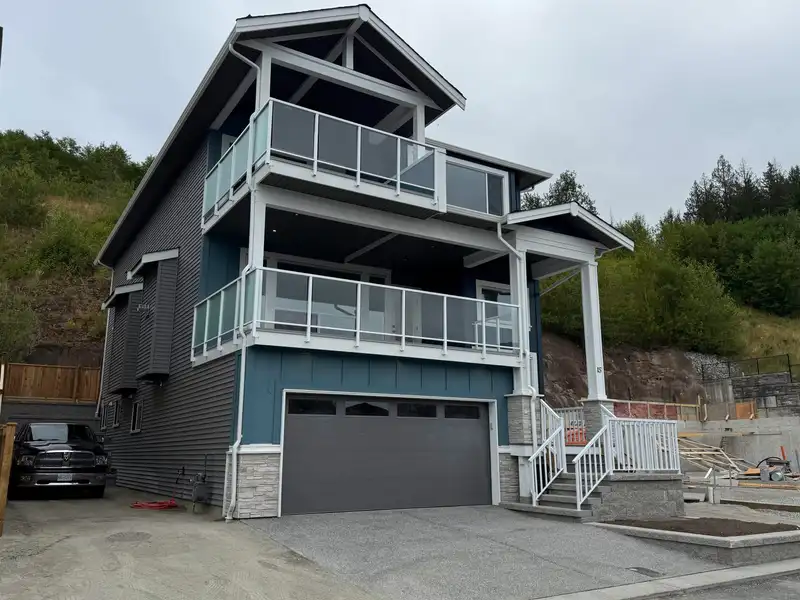 15 24850 106 AVENUE - photo 1 of 31