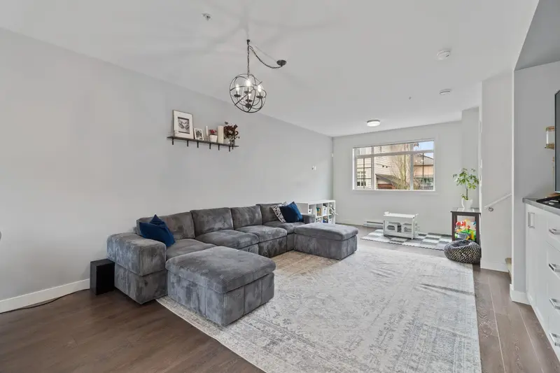 21 11305 240 STREET - photo 4 of 25