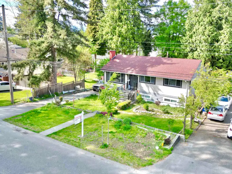 12429 99 AVENUE - photo 3 of 25