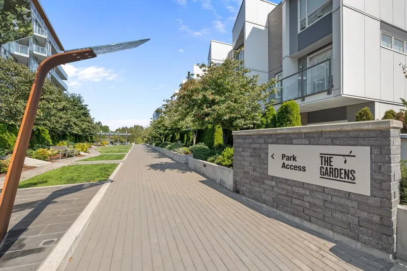 8 10800 NO. 5 ROAD - photo 2 of 18