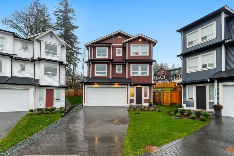 11228 251 STREET - photo 1 of 39