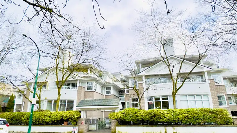 PH2 668 W 16TH AVENUE - photo 1 of 21
