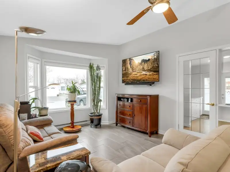 5535 SPINNAKER BAY - photo 2 of 20