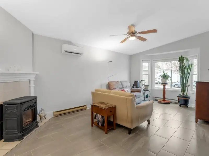 5535 SPINNAKER BAY - photo 3 of 20