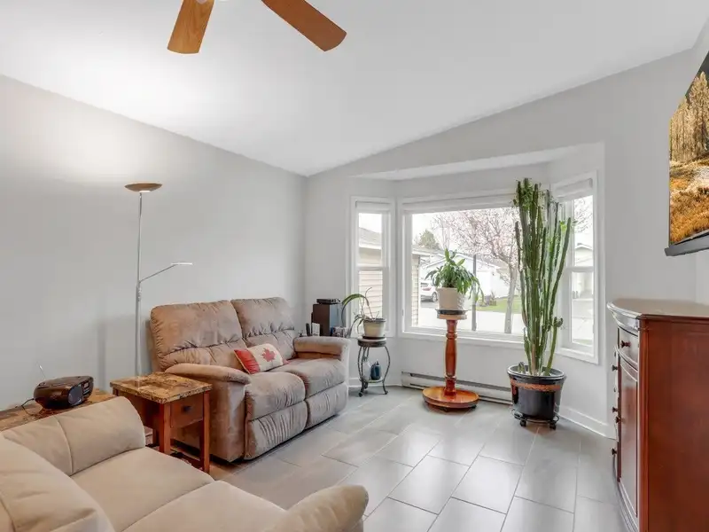 5535 SPINNAKER BAY - photo 4 of 20