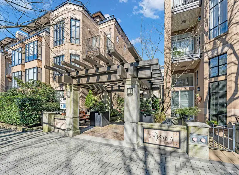 311 2175 SALAL DRIVE - photo 1 of 6