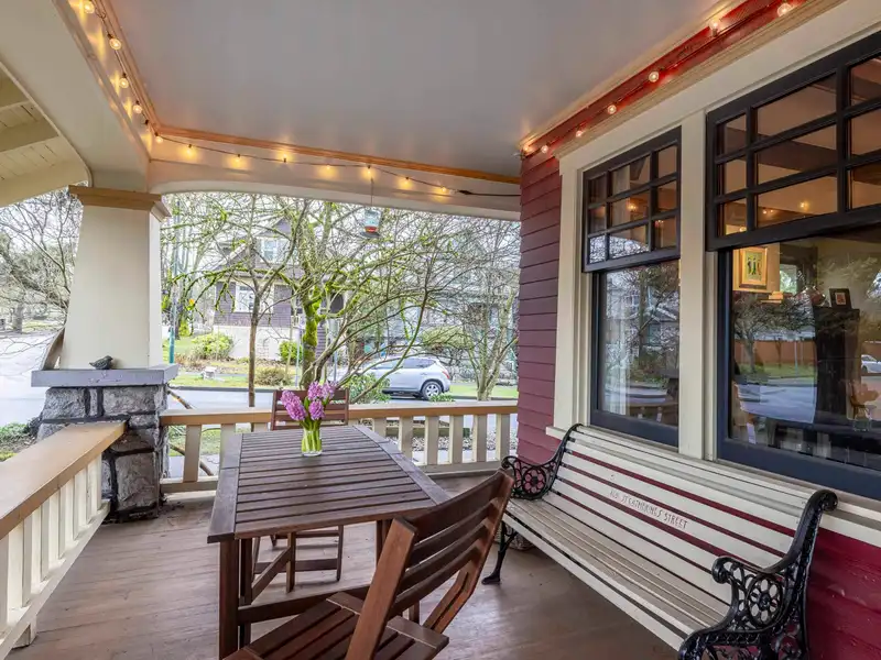 4691 ST. CATHERINES STREET - photo 3 of 33