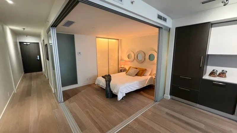 508 1477 W PENDER STREET - photo 1 of 14