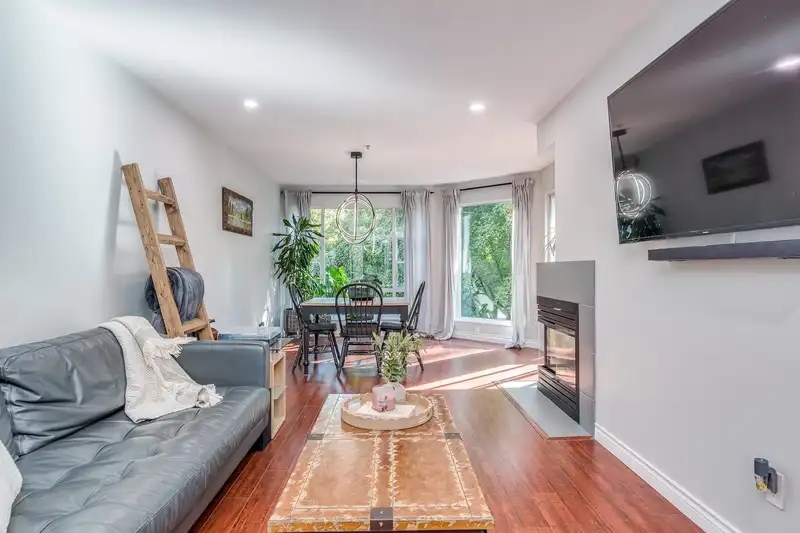 212 22233 RIVER ROAD - photo 1 of 18