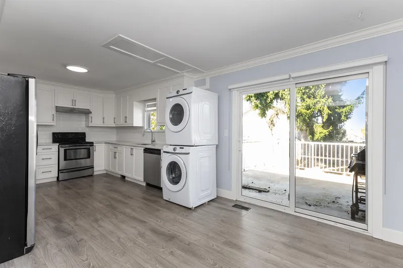 32317 ADAIR AVENUE - photo 2 of 25