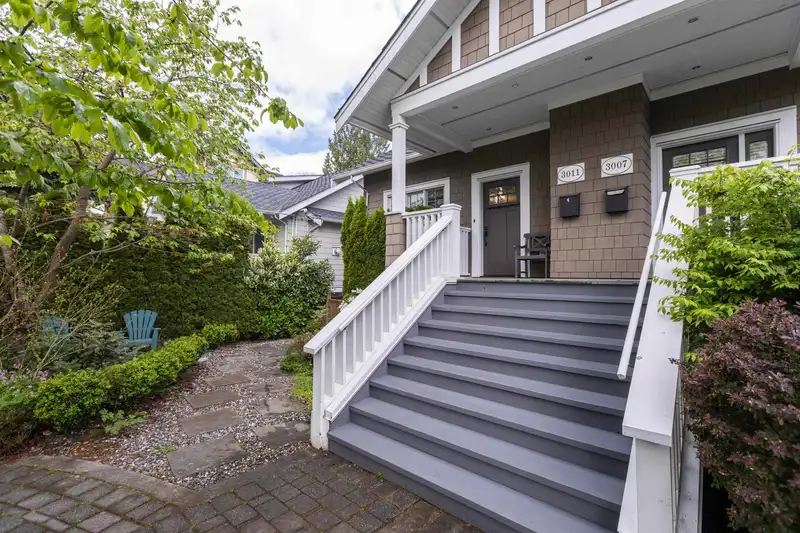 3011 W 8TH AVENUE - photo 3 of 28