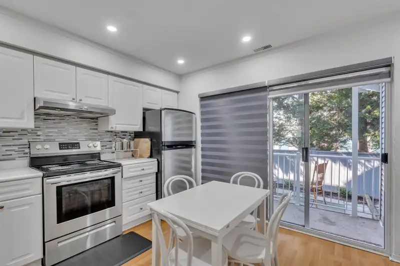 30 13713 72A AVENUE - photo 1 of 25