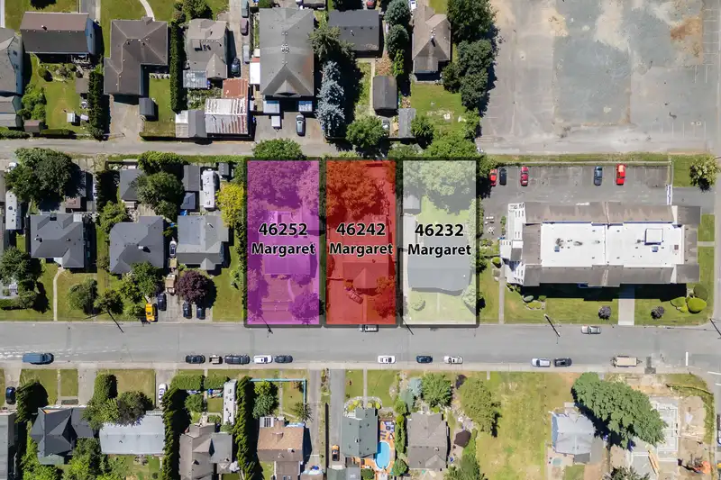 46242 MARGARET AVENUE - photo 1 of 10