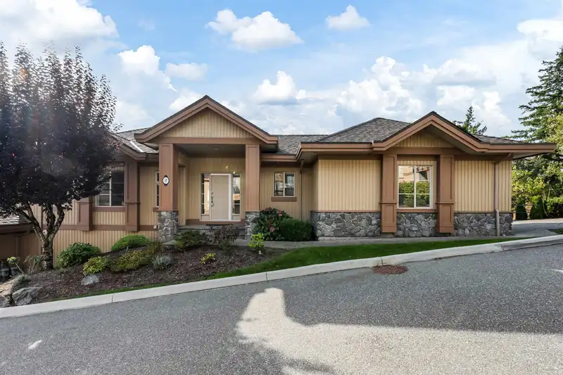 35 35931 EMPRESS DRIVE - photo 1 of 35