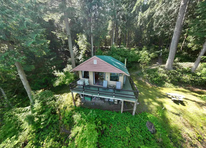 706 HORTON BAY ROAD - photo 2 of 25