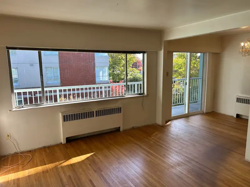 203 2146 W 43RD AVENUE - photo 4 of 14