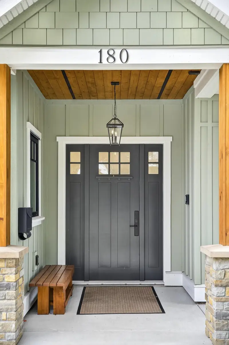 180 DOUGLAS CRESCENT - photo 2 of 25