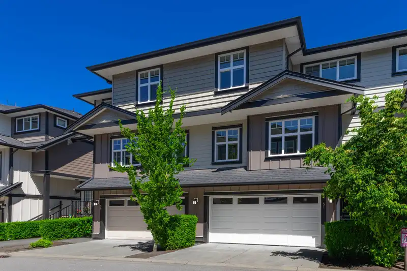51 6350 142 STREET - photo 1 of 37