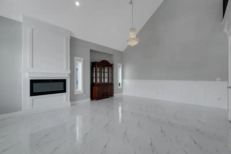 6965 149A STREET - photo 3 of 40