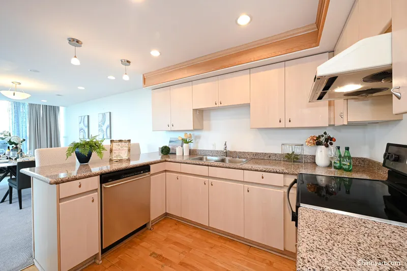 PH1604 8811 LANSDOWNE ROAD - photo 4 of 18