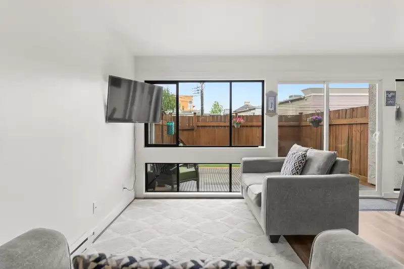 4816 TURNBUCKLE WYND - photo 1 of 40