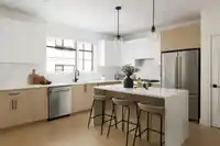 13 1641 KING CRESCENT - thumbnail 16