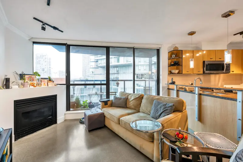 1007 501 PACIFIC STREET - photo 4 of 25