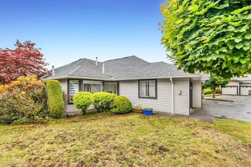 165 3160 TOWNLINE ROAD - photo 4 of 33