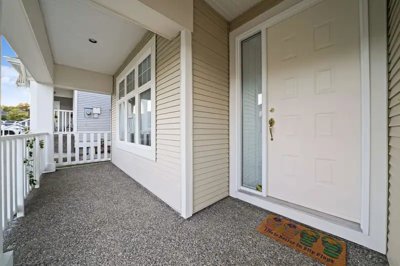 14699 75A AVENUE - photo 3 of 40