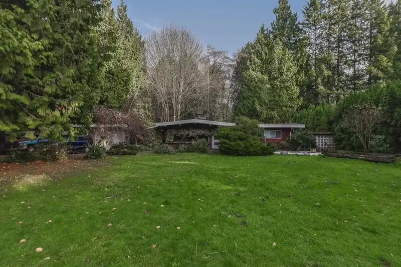 6446 138 STREET - photo 1 of 22