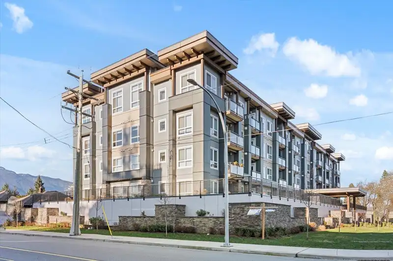 108 9450 ROBSON STREET - photo 1 of 31