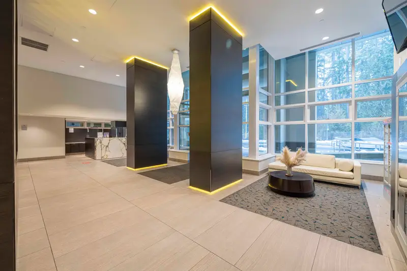 2703 3080 LINCOLN AVENUE - photo 2 of 25