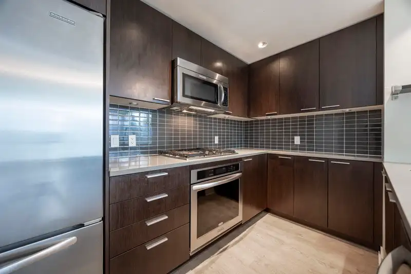 1602 2975 ATLANTIC AVENUE - photo 4 of 26