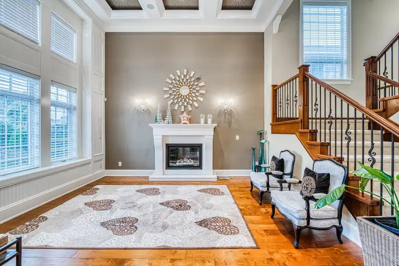 4180 GRANVILLE AVENUE - photo 2 of 24
