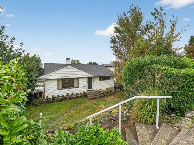 7259 BARNET ROAD - photo 2 of 26