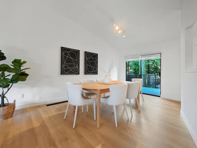 1777 CALEDONIA AVENUE - photo 3 of 25