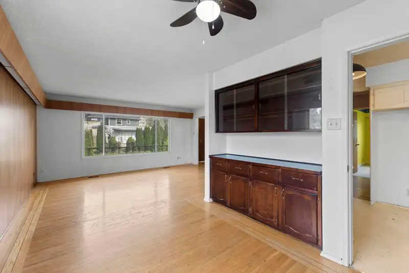 2815 CENTENNIAL STREET - photo 4 of 40