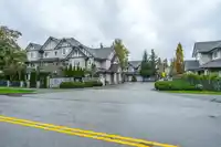 26 18181 68 AVENUE - thumbnail 2