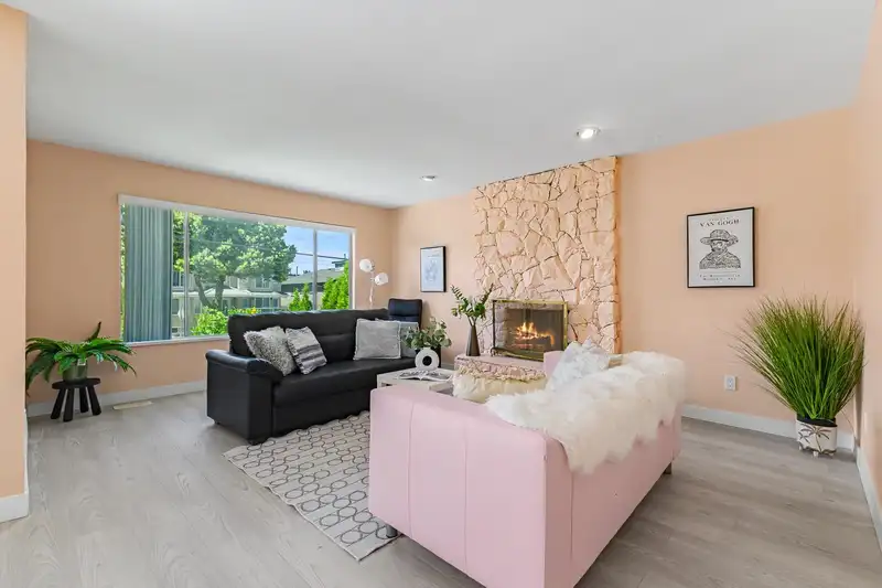 7622 17TH AVENUE - photo 4 of 31
