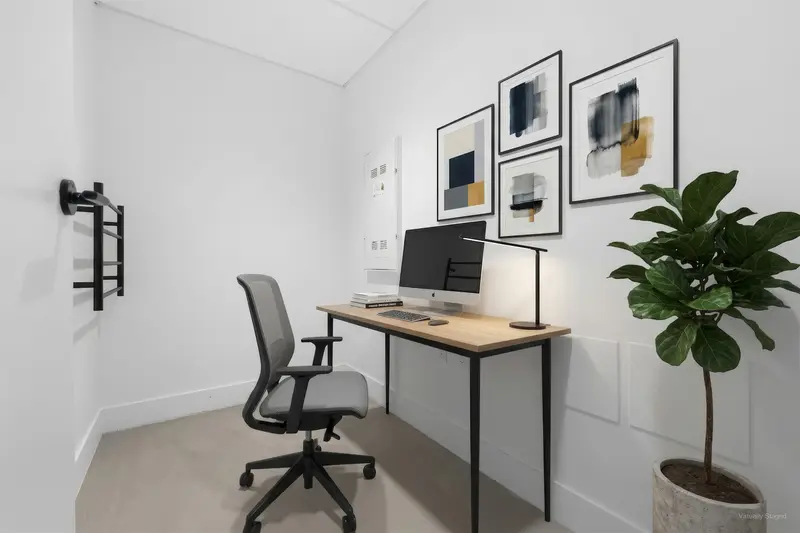 1105 3996 DUMFRIES STREET - photo 4 of 25