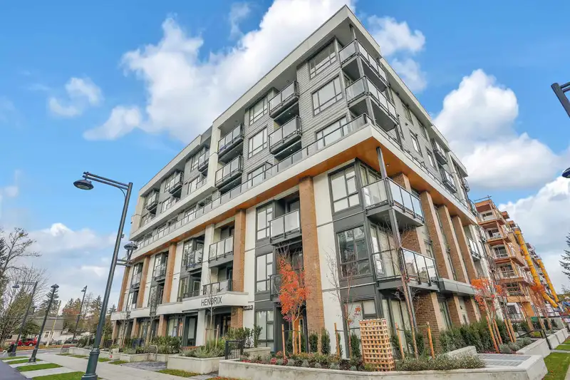 602 10778 138 STREET - photo 1 of 24