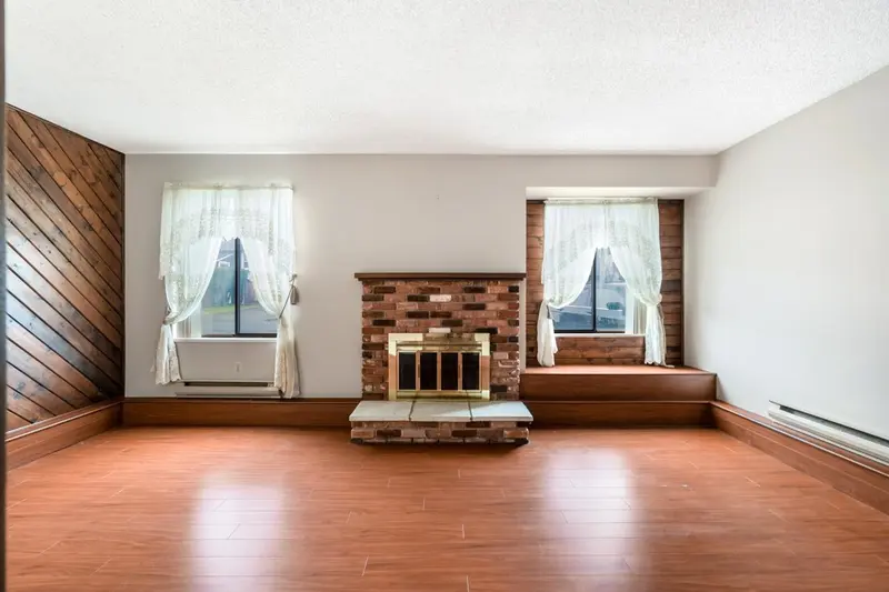 11121 KINGSBRIDGE DRIVE - photo 3 of 21