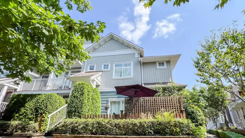 63 6300 LONDON ROAD - photo 1 of 37