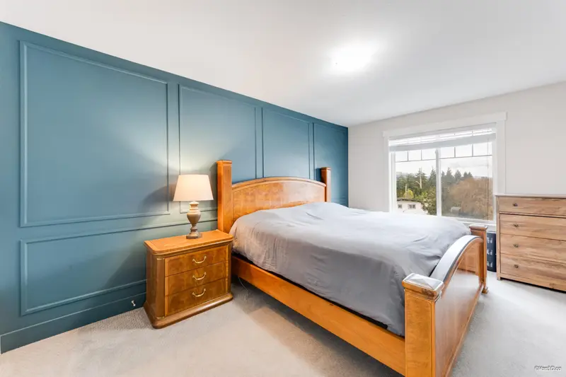 28 8033 166B STREET - photo 4 of 25