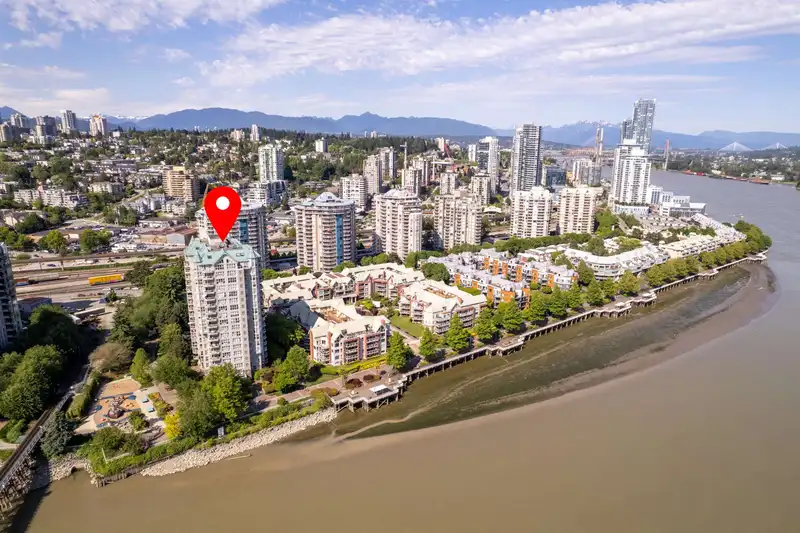 404 1250 QUAYSIDE DRIVE - photo 1 of 37