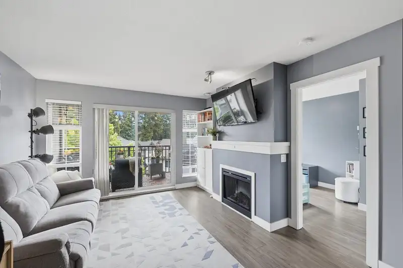 411 9233 GOVERNMENT STREET - photo 4 of 30