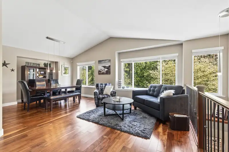 11377 CREEKSIDE STREET - photo 2 of 37